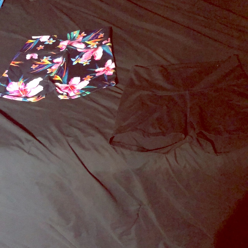 Old Navy Activewear Shorts (2 pairs)